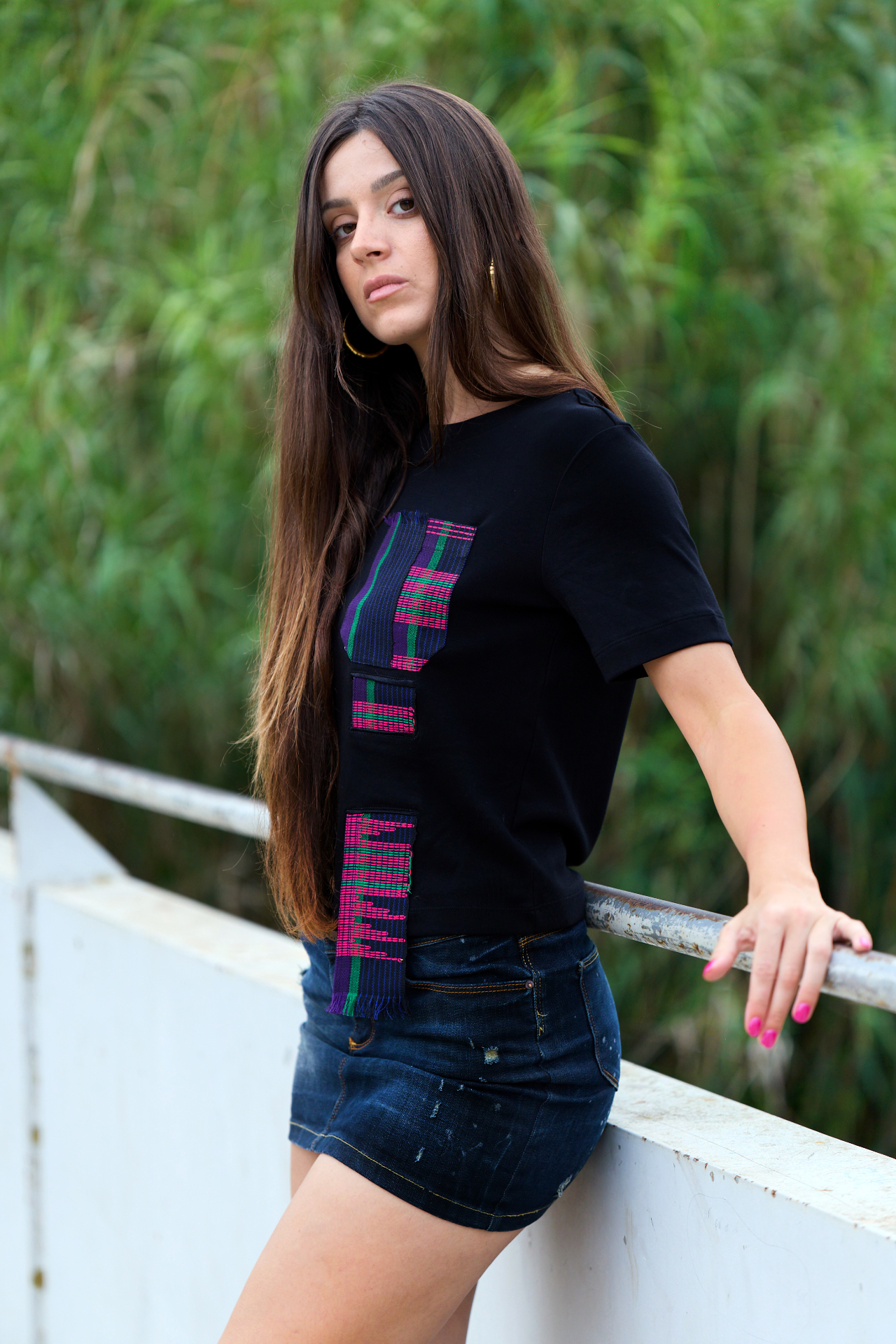 Side view of the Asooke Urban Tee highlighting the woven Asooke detail